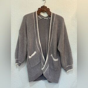 Gray Open-Front Sweater with White Trim